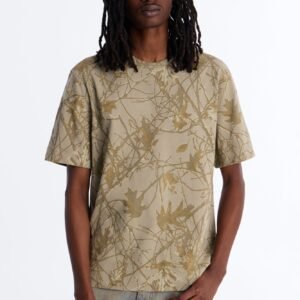 03-05-26_S7PM_10_BTML467S_Olive_KJ_DJ_17-57-30_16112_PXF.jpg Boxy Carbon Camo Tee