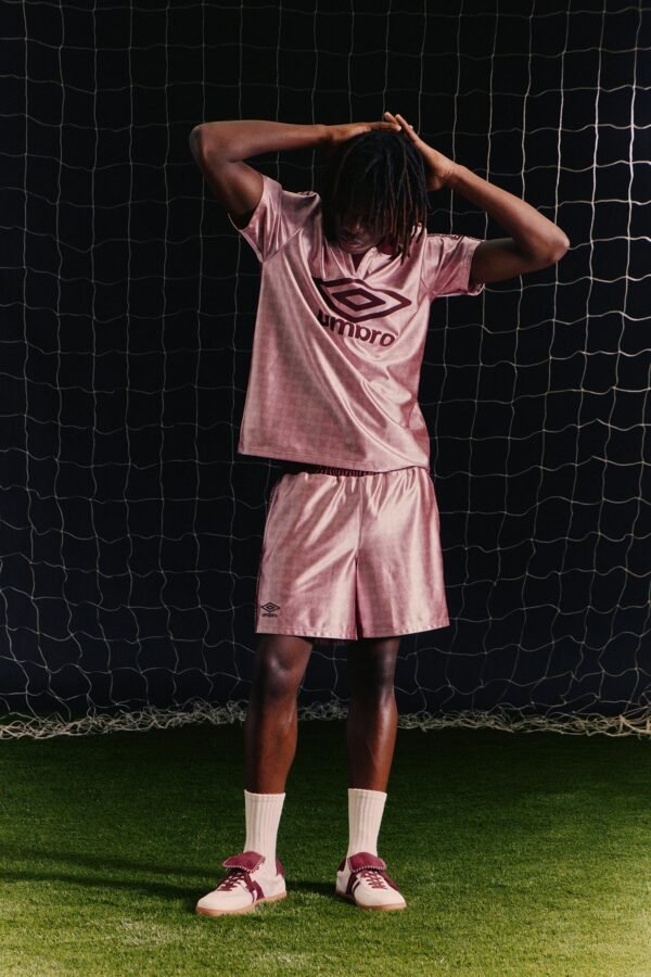 Umbro Side Tape Soccer Short