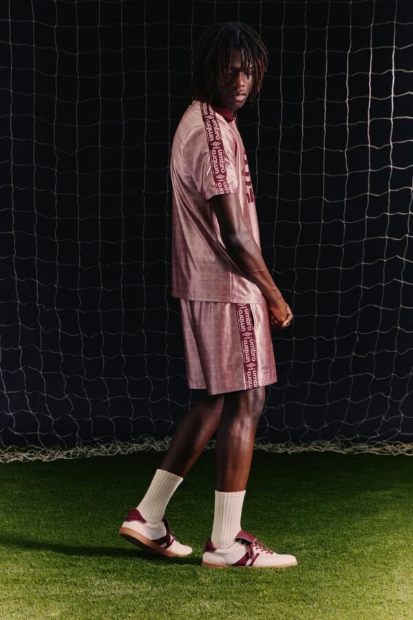 Umbro Side Tape Soccer Short