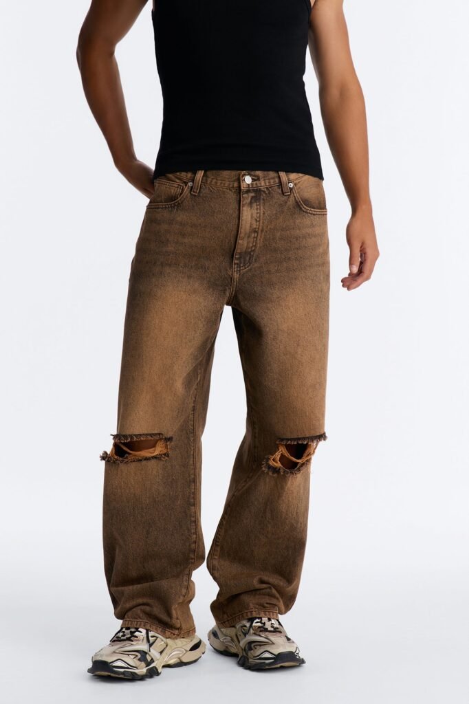 Baggy Classic Knee Slit Jean