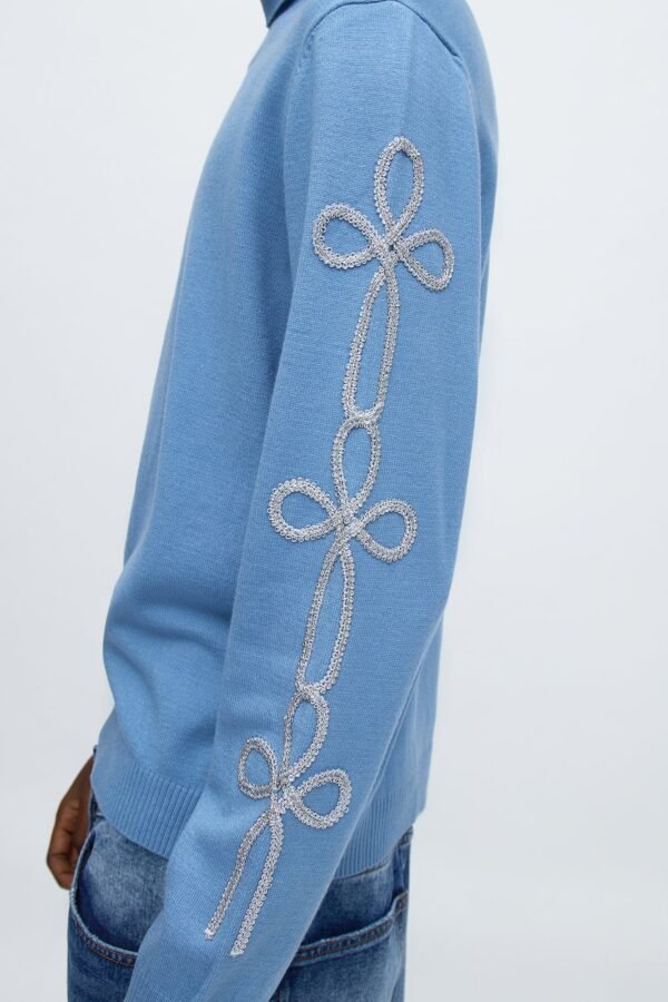 Turtle Neck Knit Sweater