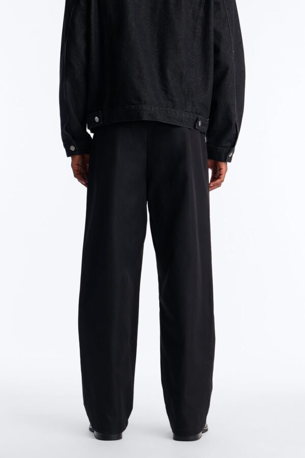 Nelson Pleated Hybrid Relaxed Pant