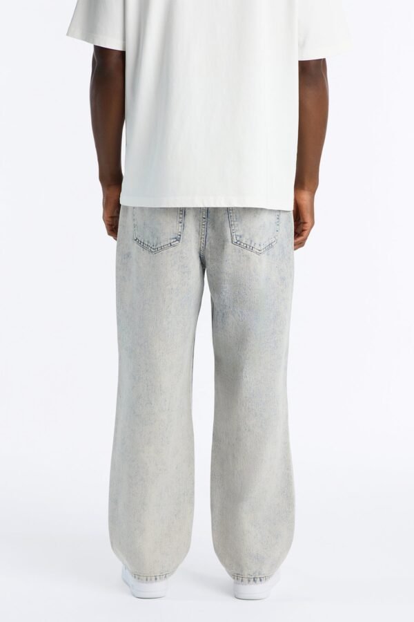 Washed Out Relaxed Jean