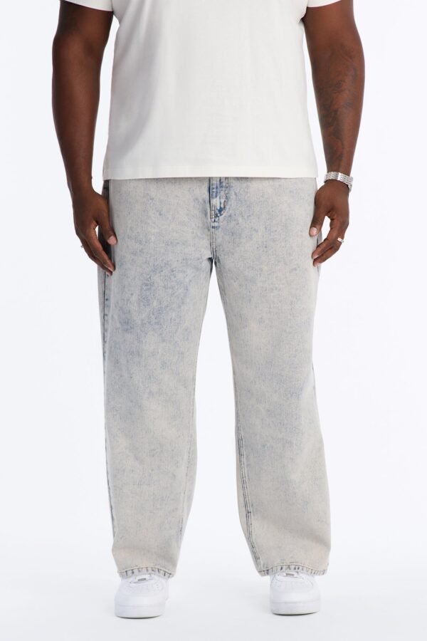 Washed Out Relaxed Jean