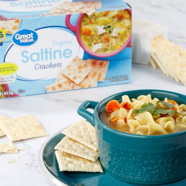 7bc4c851-f4f1-47f0-b7cf-b4d62e0fa6c5.44f3582806557aec0ec18bbce083e5ff.jpeg Saltine Crackers, 16 oz, 4 Count