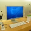 Apple_Cinema_display_aluminum-2004-07-23.jpg Apple Cinema HD Display (Aluminum)