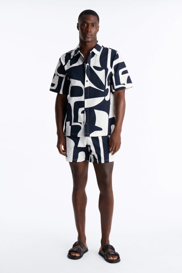 Seersucker Abstract Geo Printed Closed Collar Shirt
