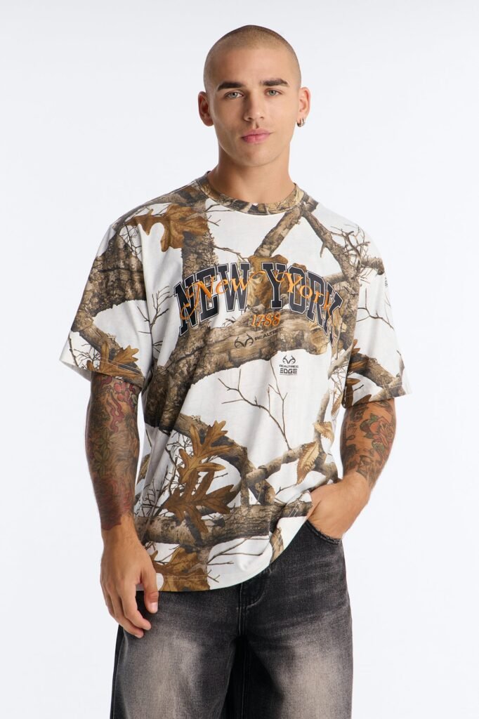 Real Tree New York Snow Embroidery Short Sleeve Tee