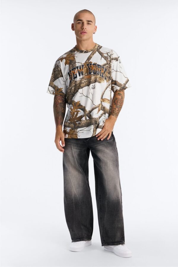 Real Tree New York Snow Embroidery Short Sleeve Tee