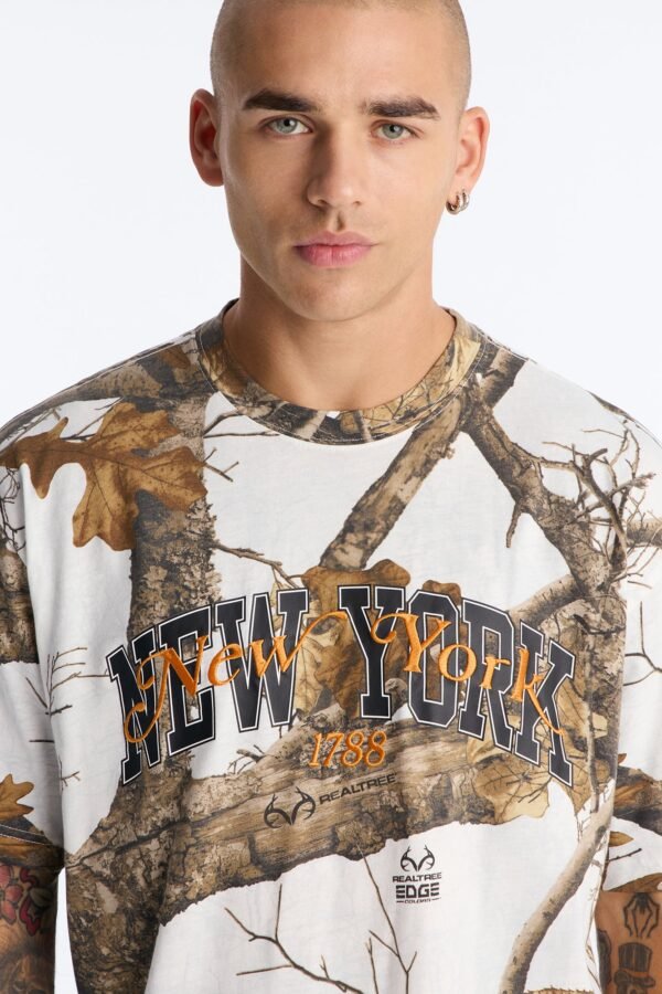 Real Tree New York Snow Embroidery Short Sleeve Tee